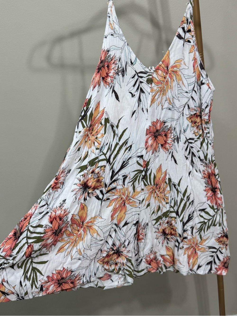 Ripcurl tropical romper, size small - Picture 3 of 12
